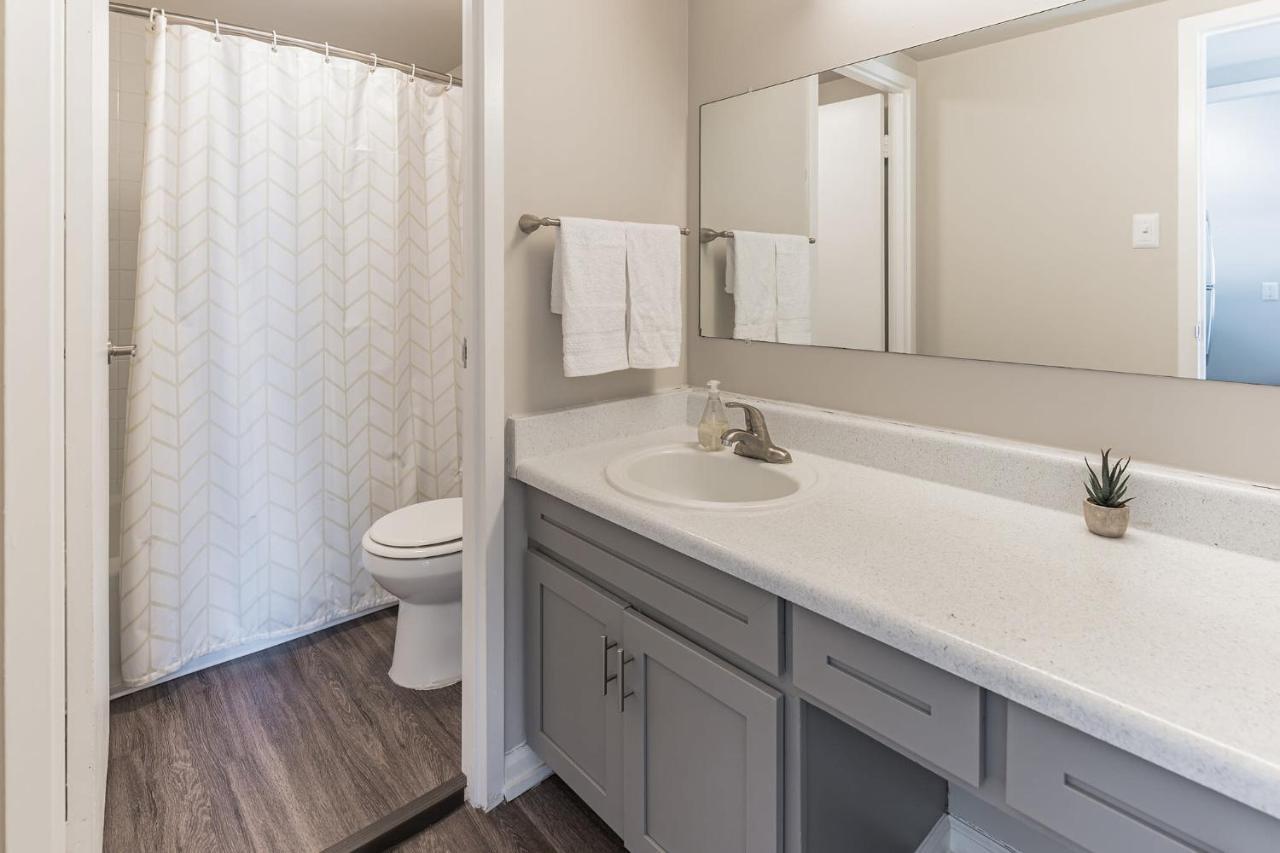 Bargain Downtown Memphis Apartment W Amenities Kültér fotó