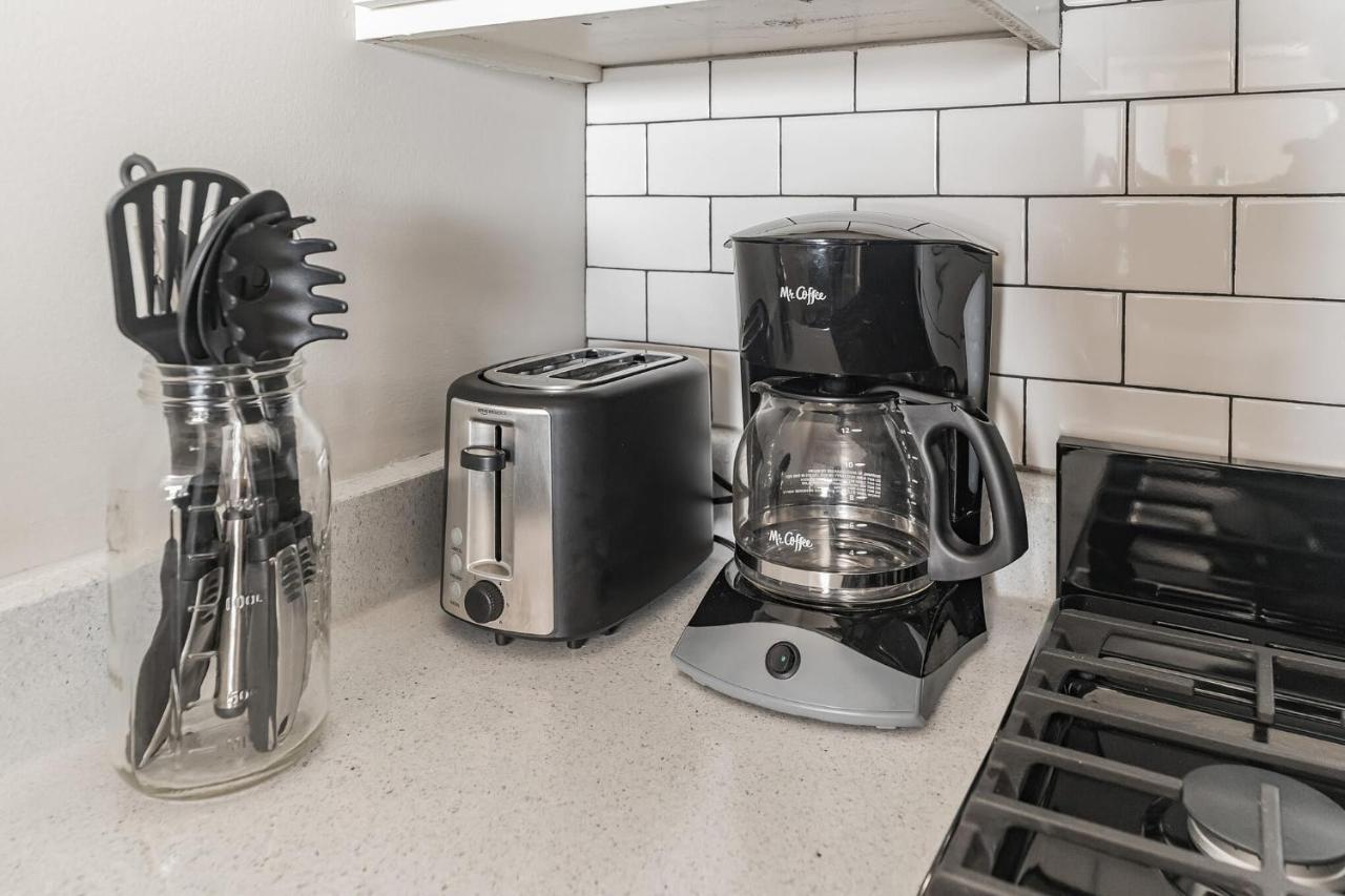 Bargain Downtown Memphis Apartment W Amenities Kültér fotó